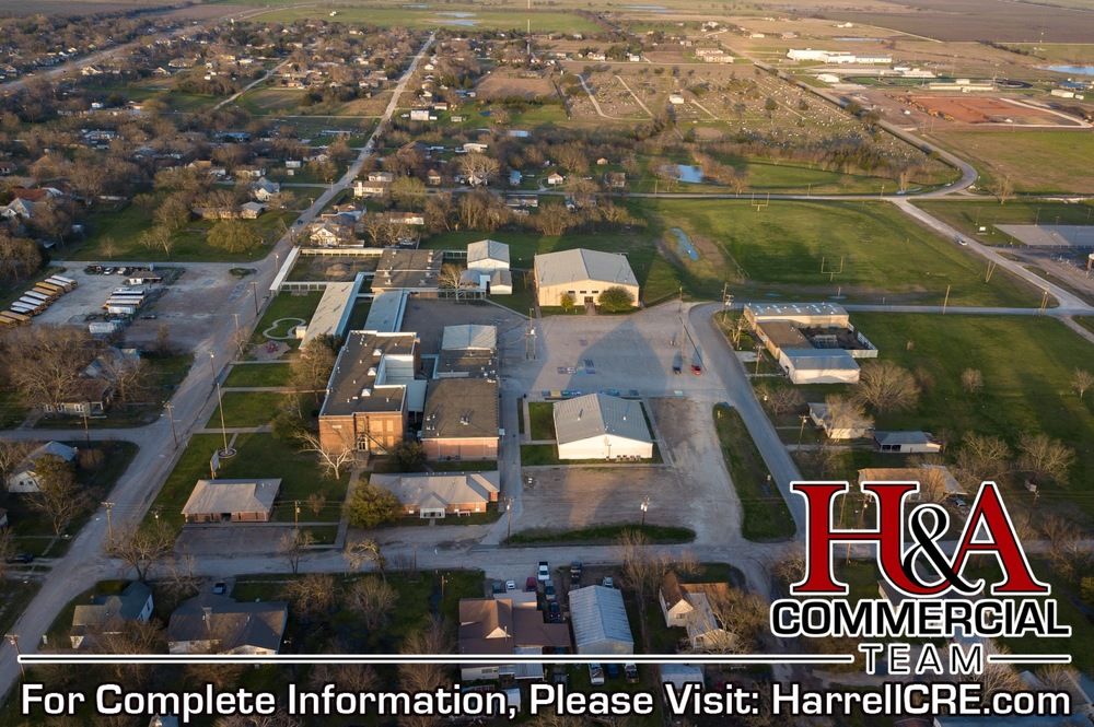 Mart ISD Complex: 700 E Navarro Ave, Mart, TX 76664